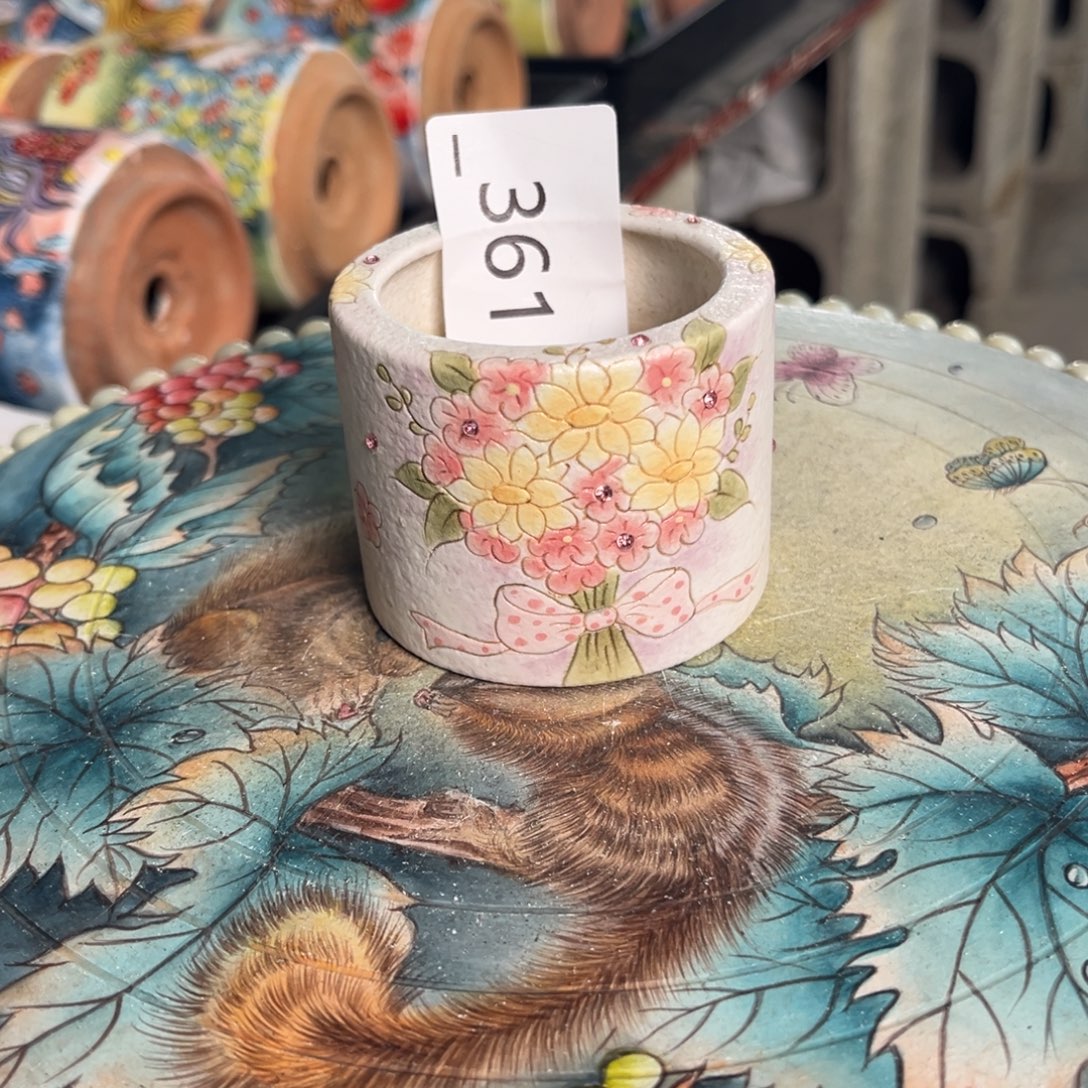 吃***来361多肉花盆55元1个