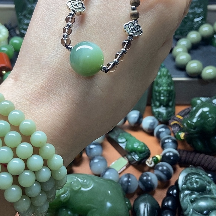 阿***啊和田玉（糖玉）未镶嵌颈饰