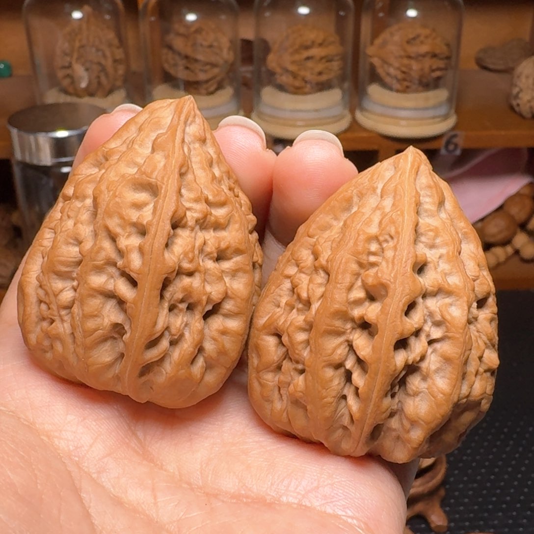 文玩核桃把件信***6蚂蚁塔