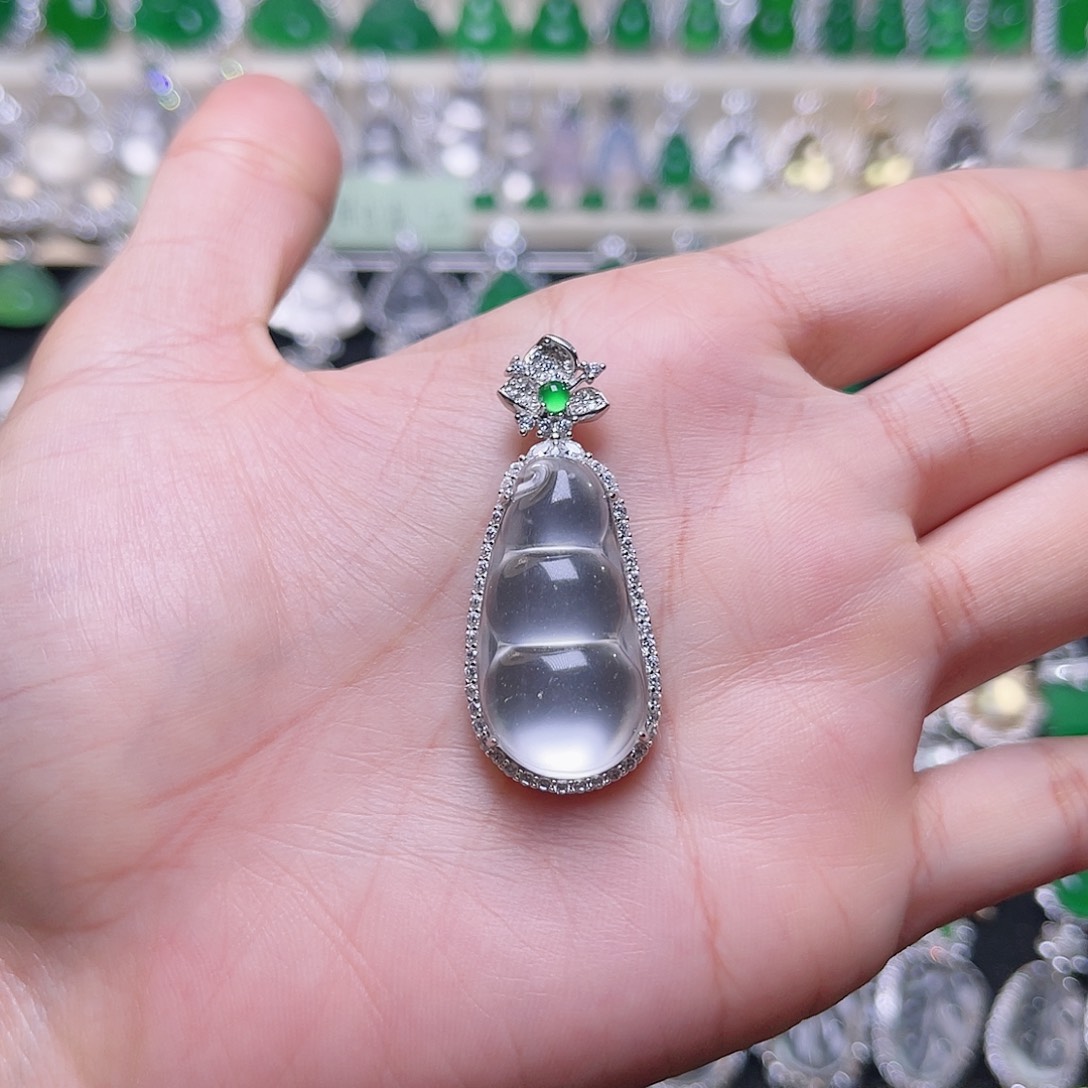 石英质玉颈饰银S925镶嵌反***球