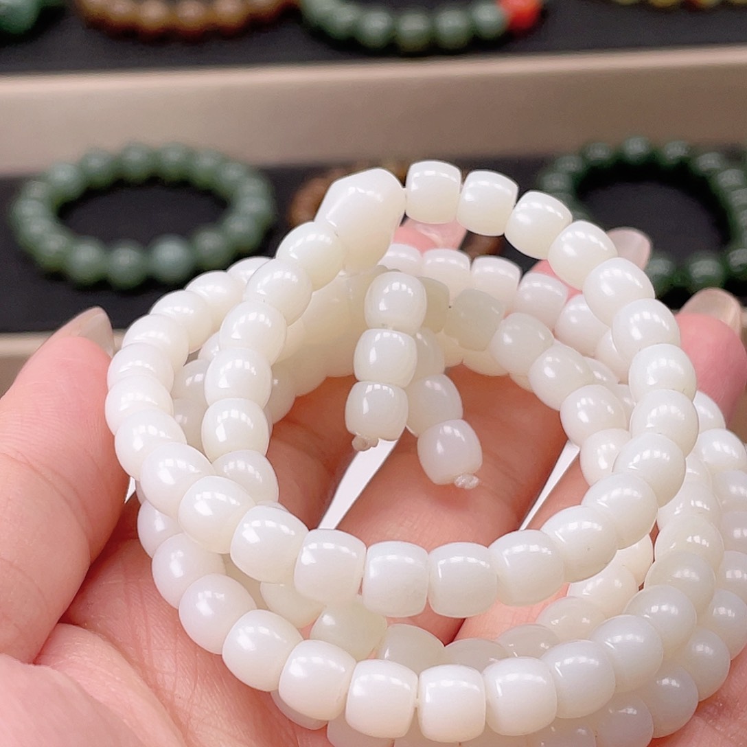 未镶嵌和田玉手链108 特细 