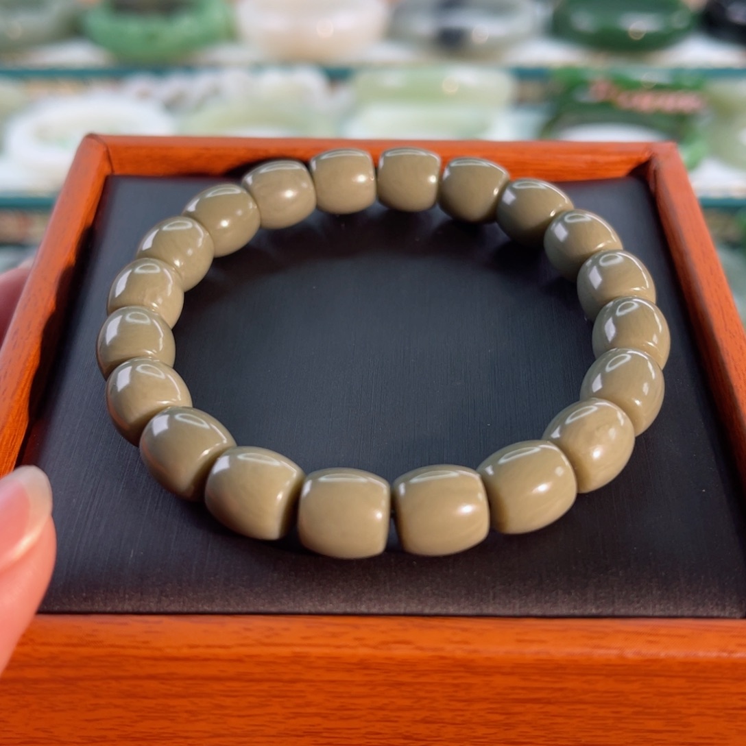 和田玉手串未镶嵌