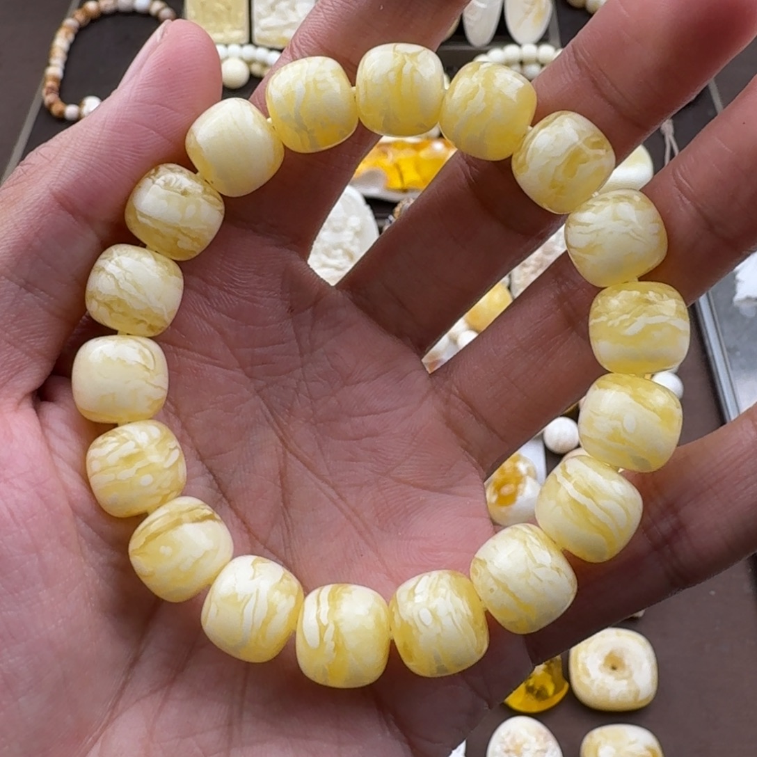 裸石琥珀未镶嵌蜜蜡