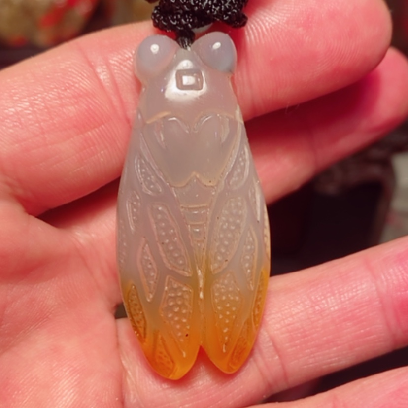 【闪购商品】昌化石精美玻璃冻挂件一个