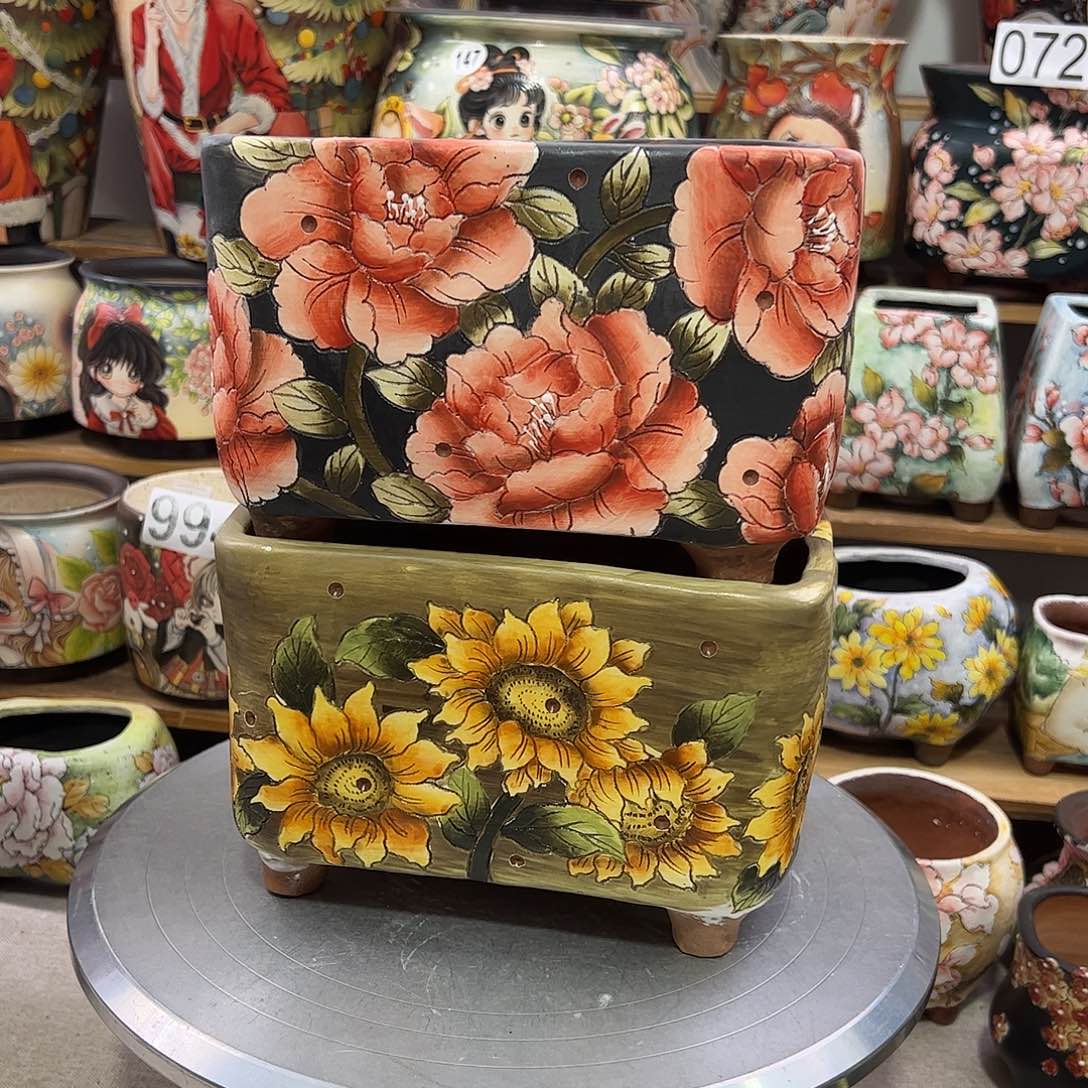 鲁***爷景德镇炫彩手绘陶瓷花盆