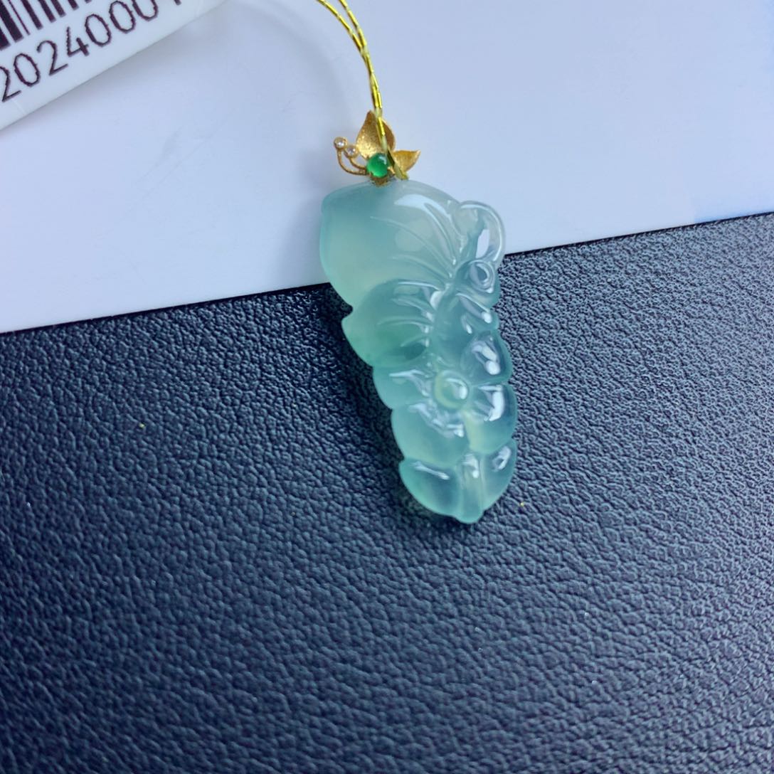 翡翠颈饰未镶嵌花仙子
