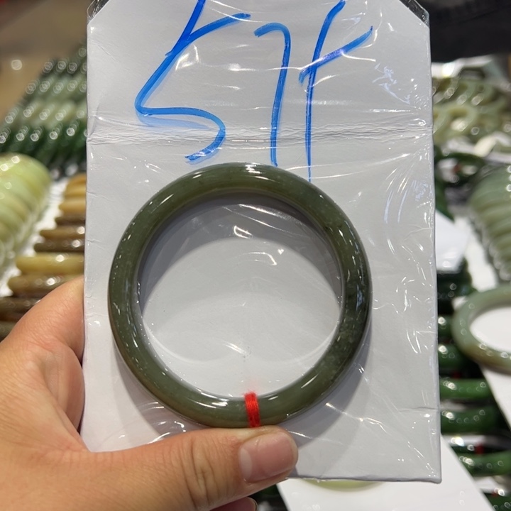 和田玉（糖玉）手镯未镶嵌
