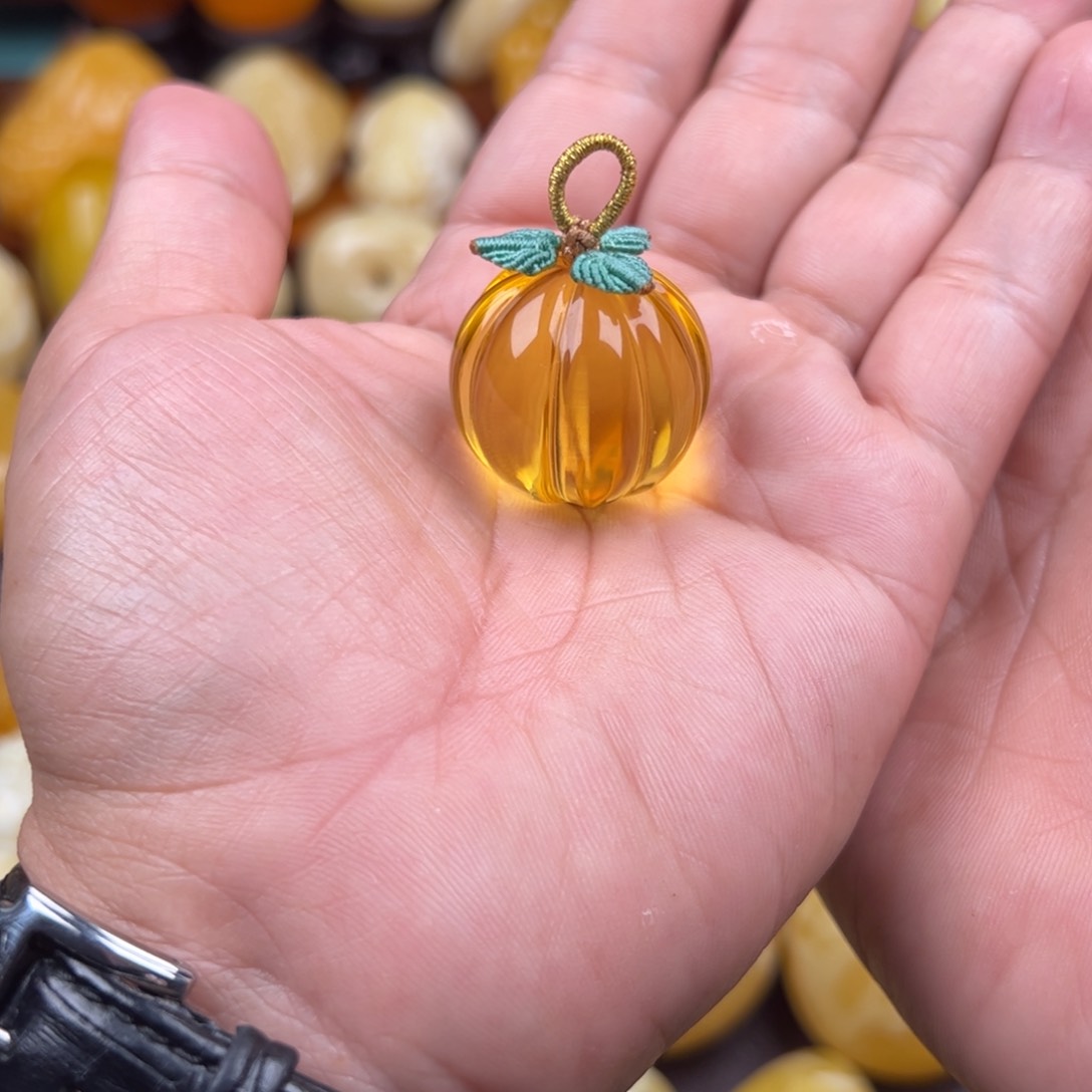 琥珀颈饰未镶嵌纯天然蜜蜡