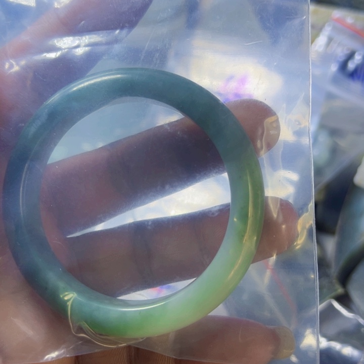 颈饰未镶嵌翡翠缘