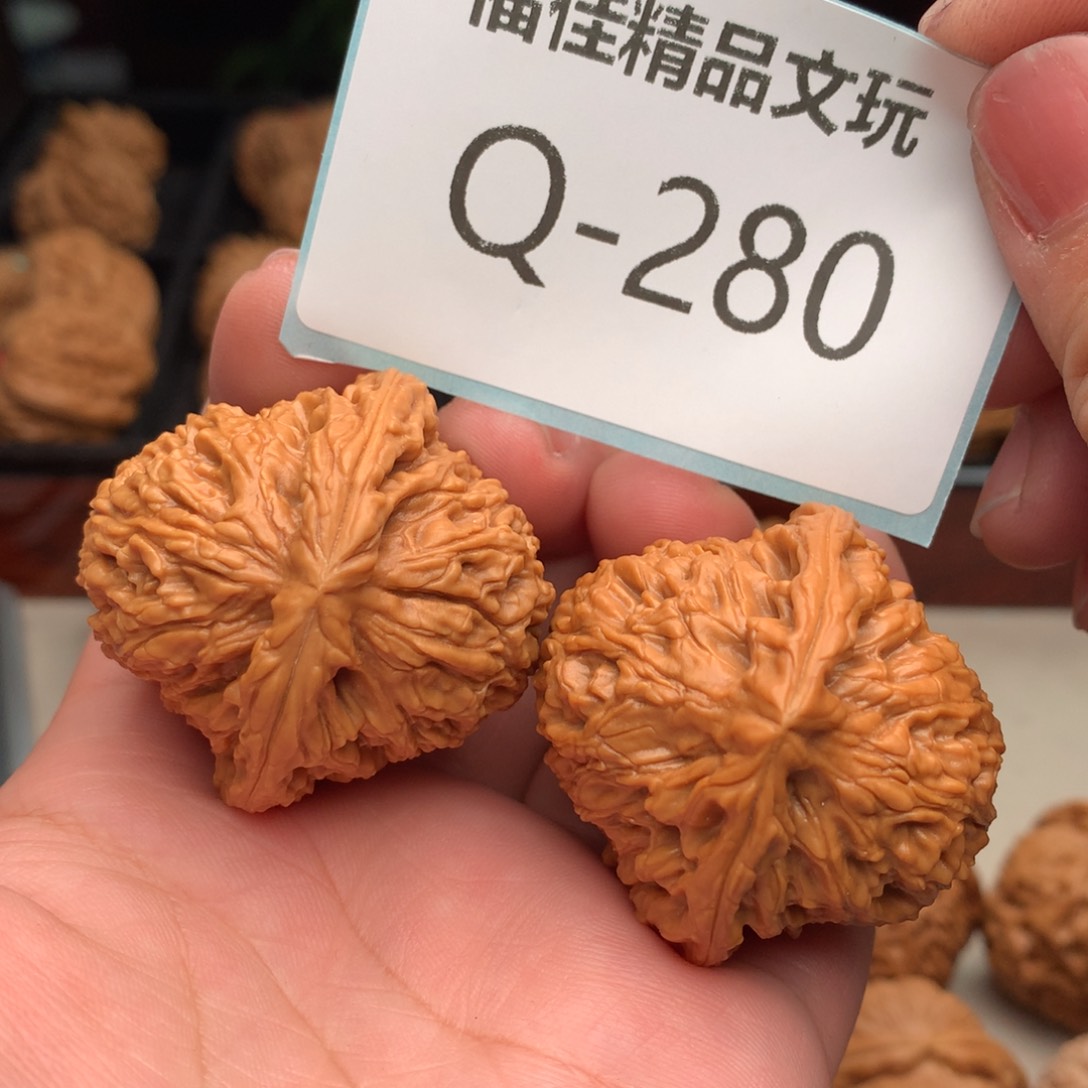 文玩核桃把件42南疆石……….