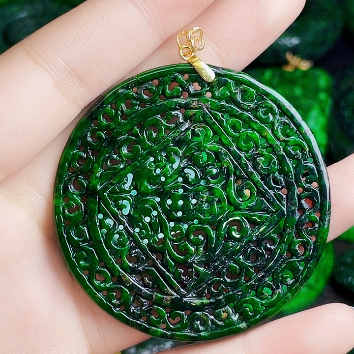 翡翠银S925镶嵌颈饰多样性