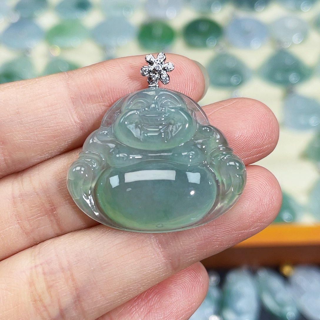 翡翠颈饰18K金镶嵌吊坠