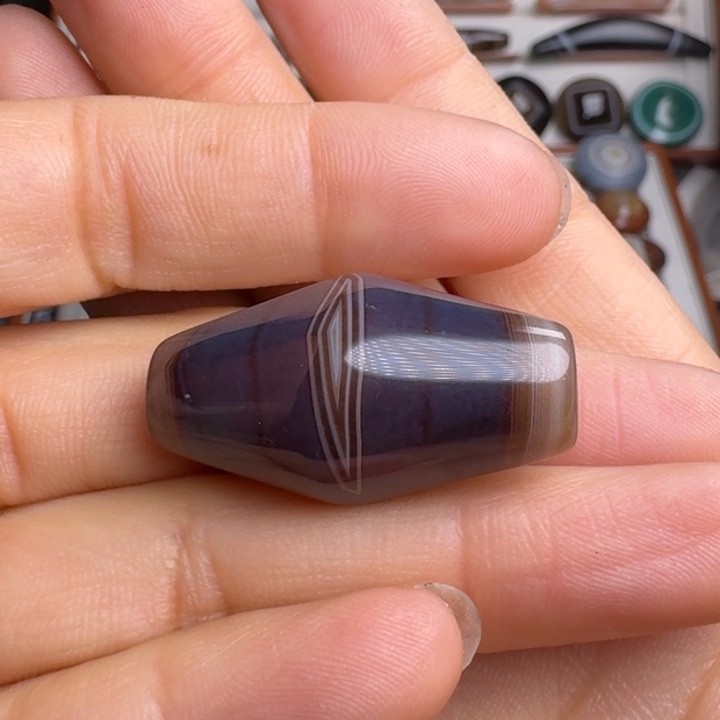 玛瑙/玉髓颈饰未镶嵌今*瘩