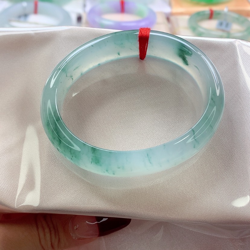 【闪购商品】翡翠手镯未镶嵌气质绝美 小万战斗机 灵