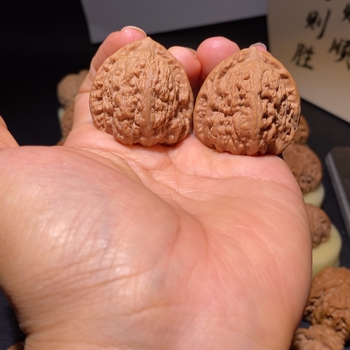 文玩核桃吊坠蚂蚁沟36