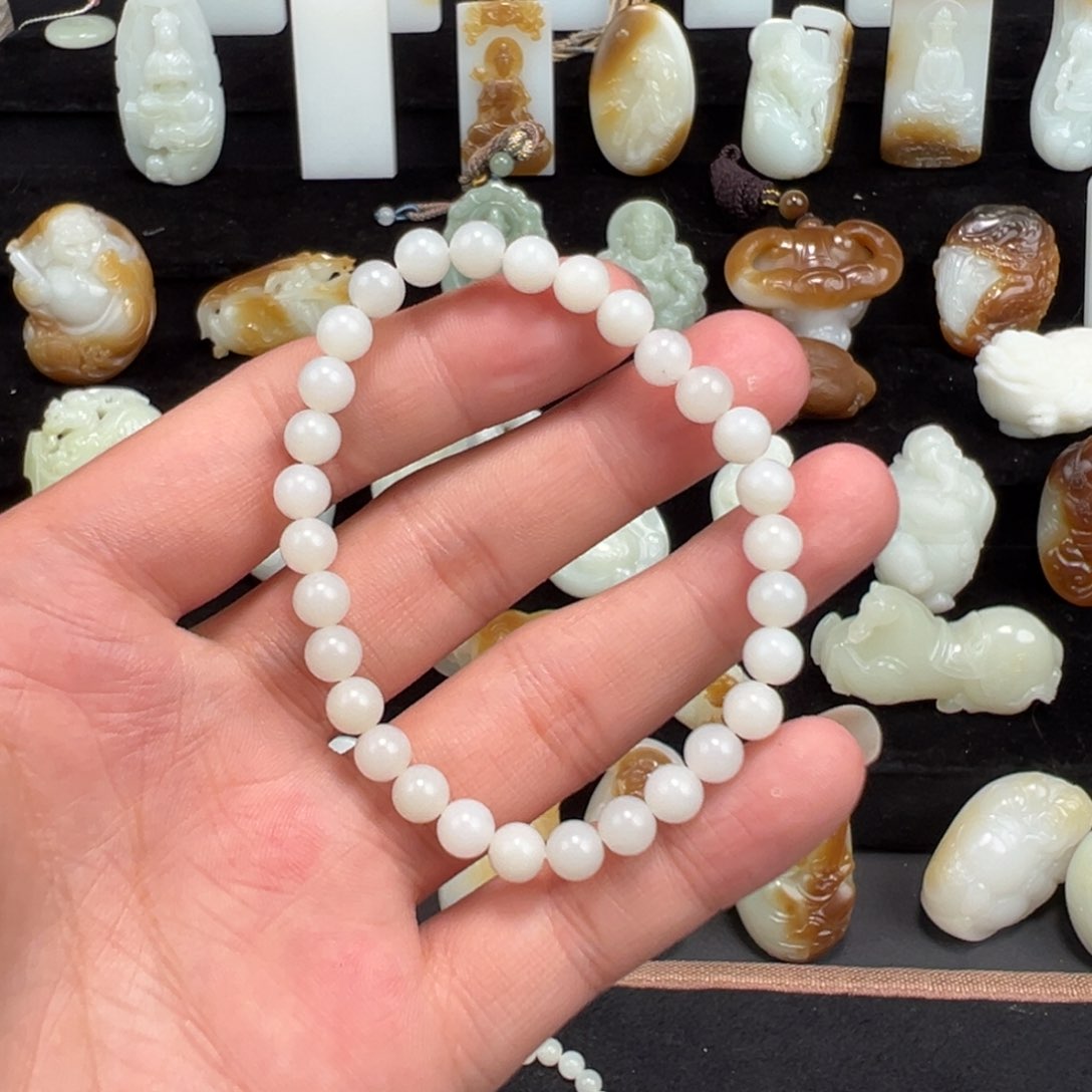 未镶嵌和田玉手链