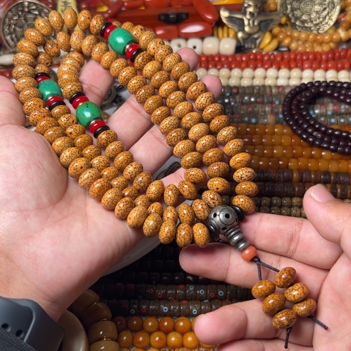 树脂制品脖挂车挂