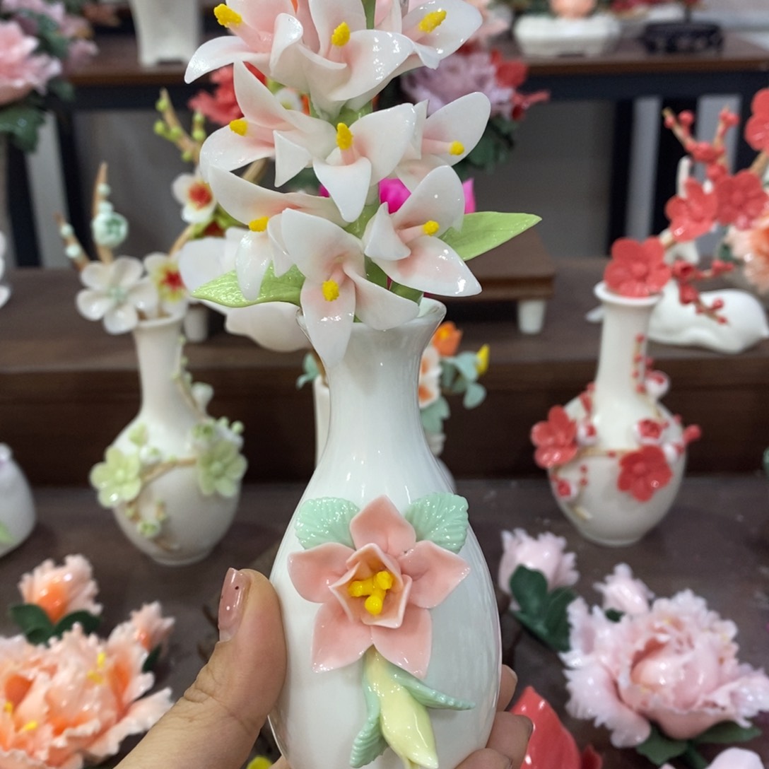 摆件陶瓷手工花摆件