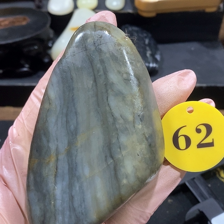 未镶嵌和田玉（糖玉）挂件