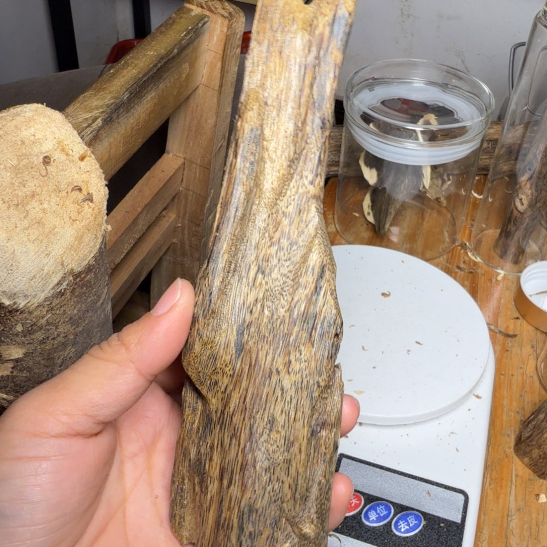 沉香块料沉香块料