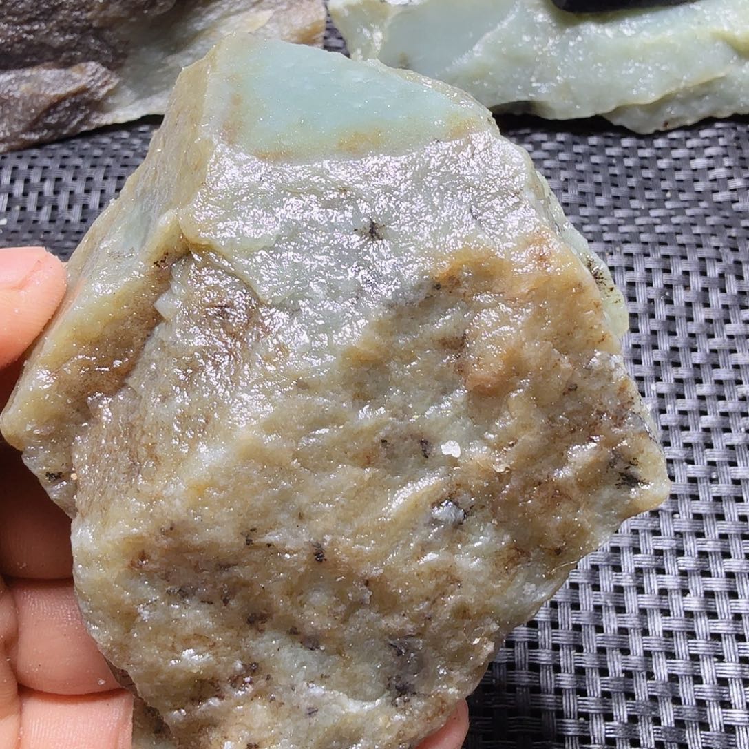 和田玉（糖玉）未镶嵌珠宝半成品