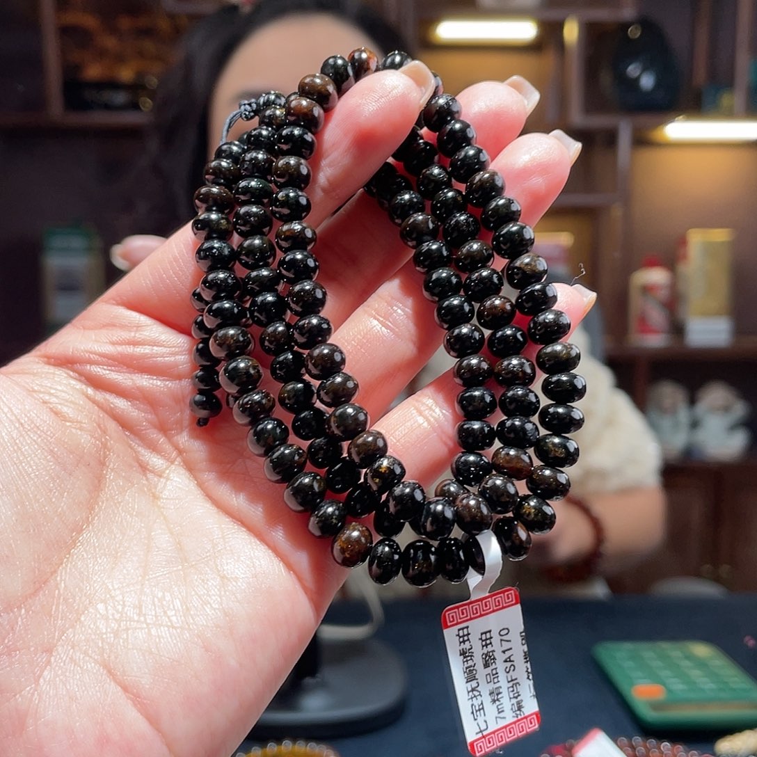 琥珀颈饰未镶嵌7m翳珀