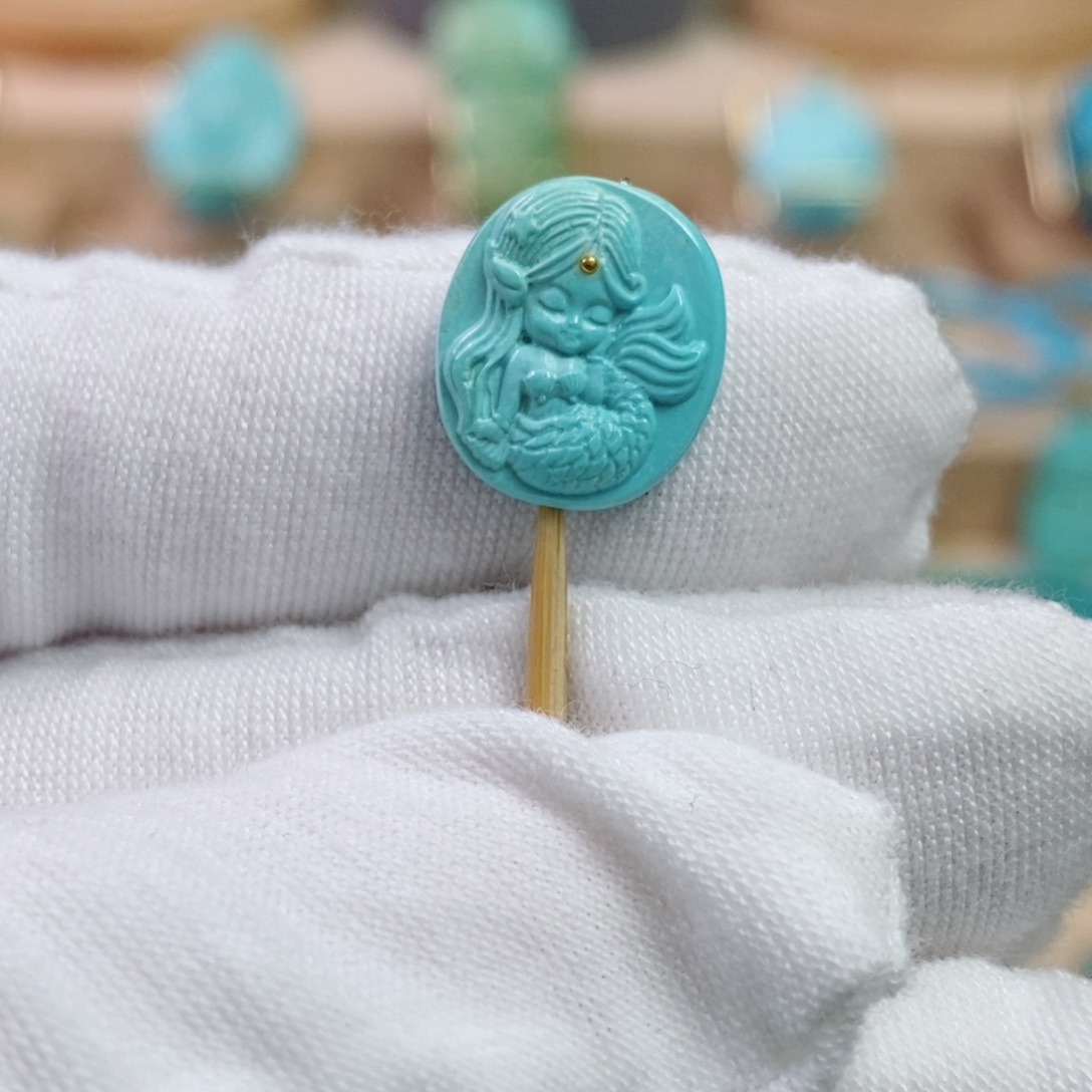 绿松石未镶嵌珠宝奇石