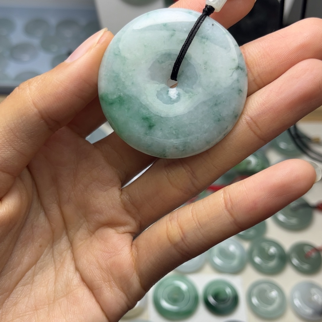 翡翠未镶嵌颈饰天然翡翠Ａ货