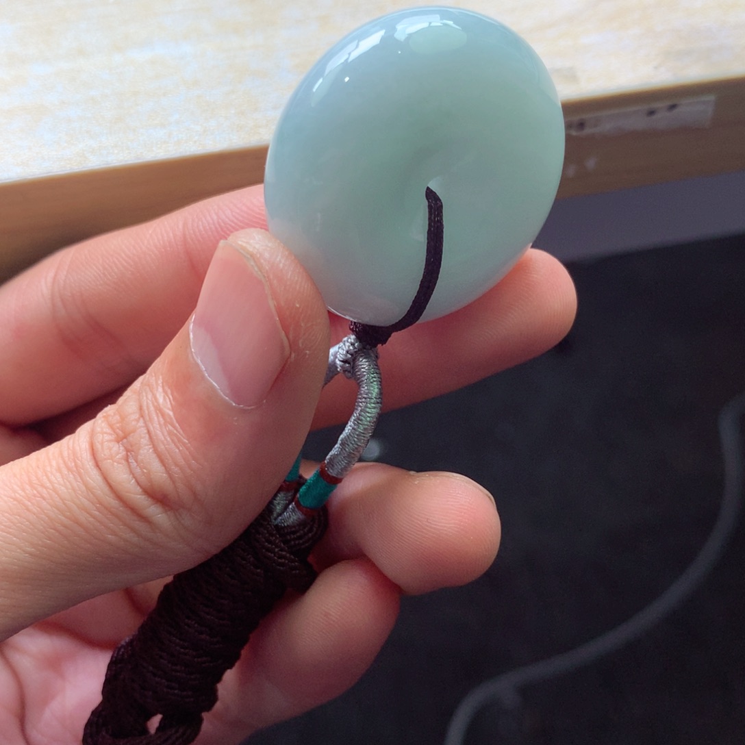 翡翠颈饰未镶嵌吊坠