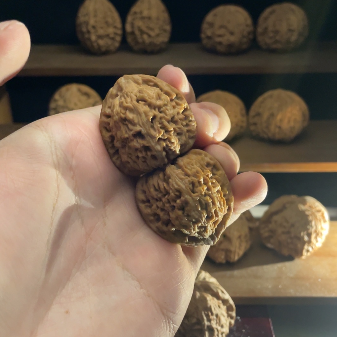 文玩核桃把件好*人34南疆石