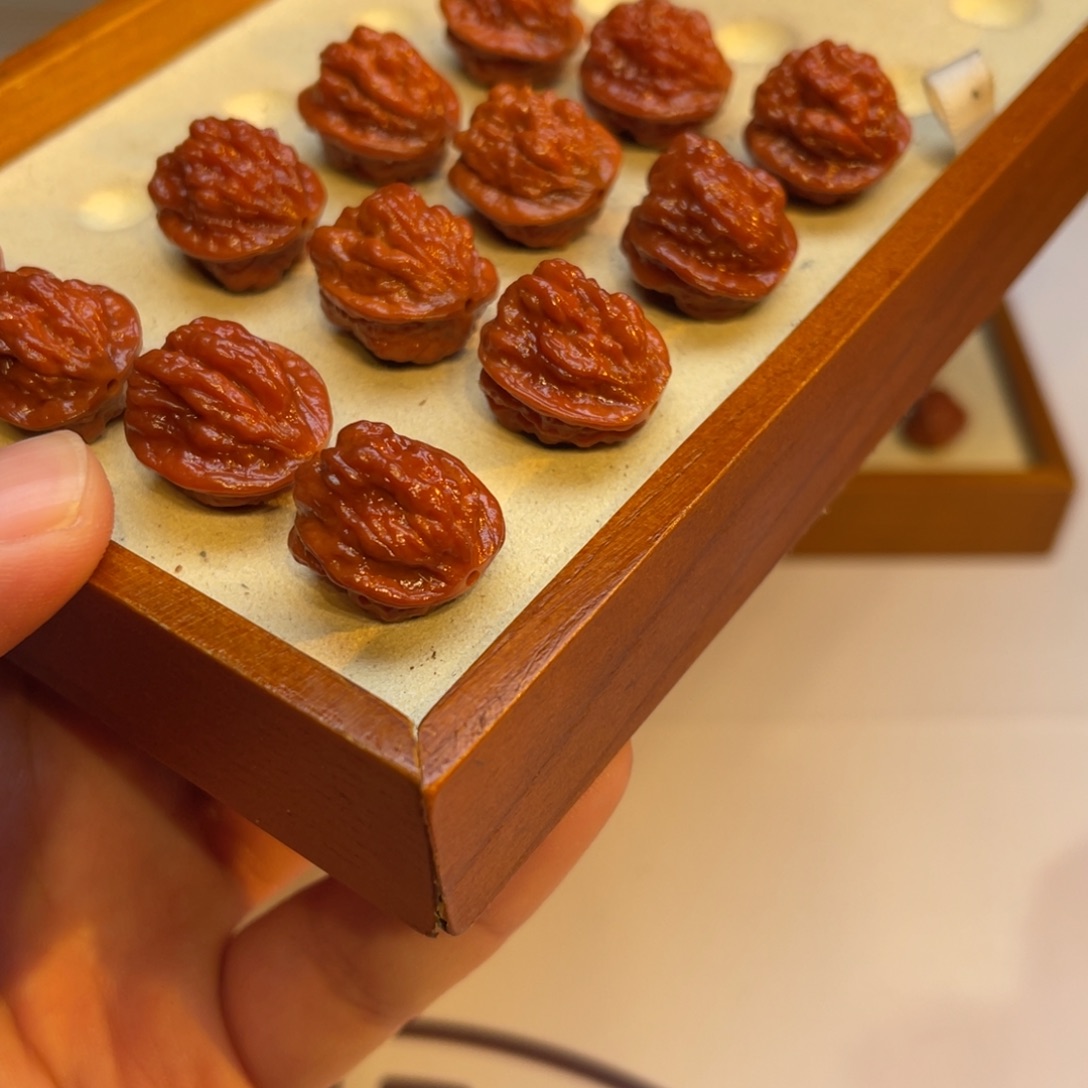 文玩核桃手串蛤蟆头