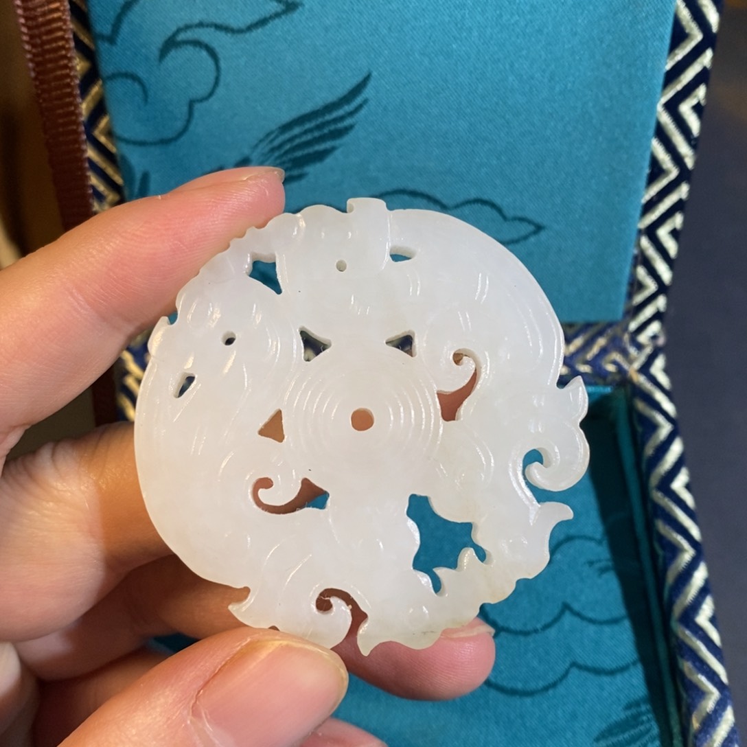 和田玉（糖玉）挂件未镶嵌