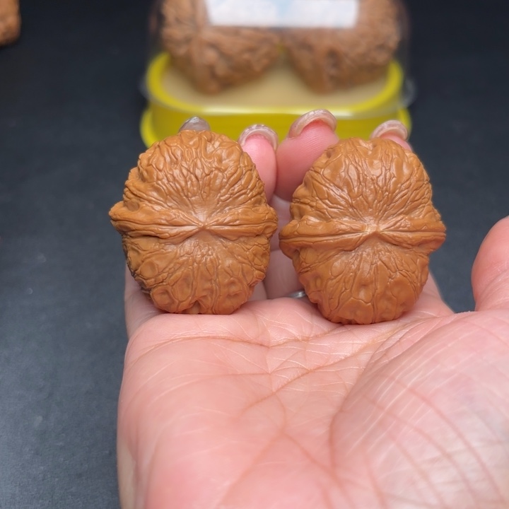 桃核把件43元宝狮子头