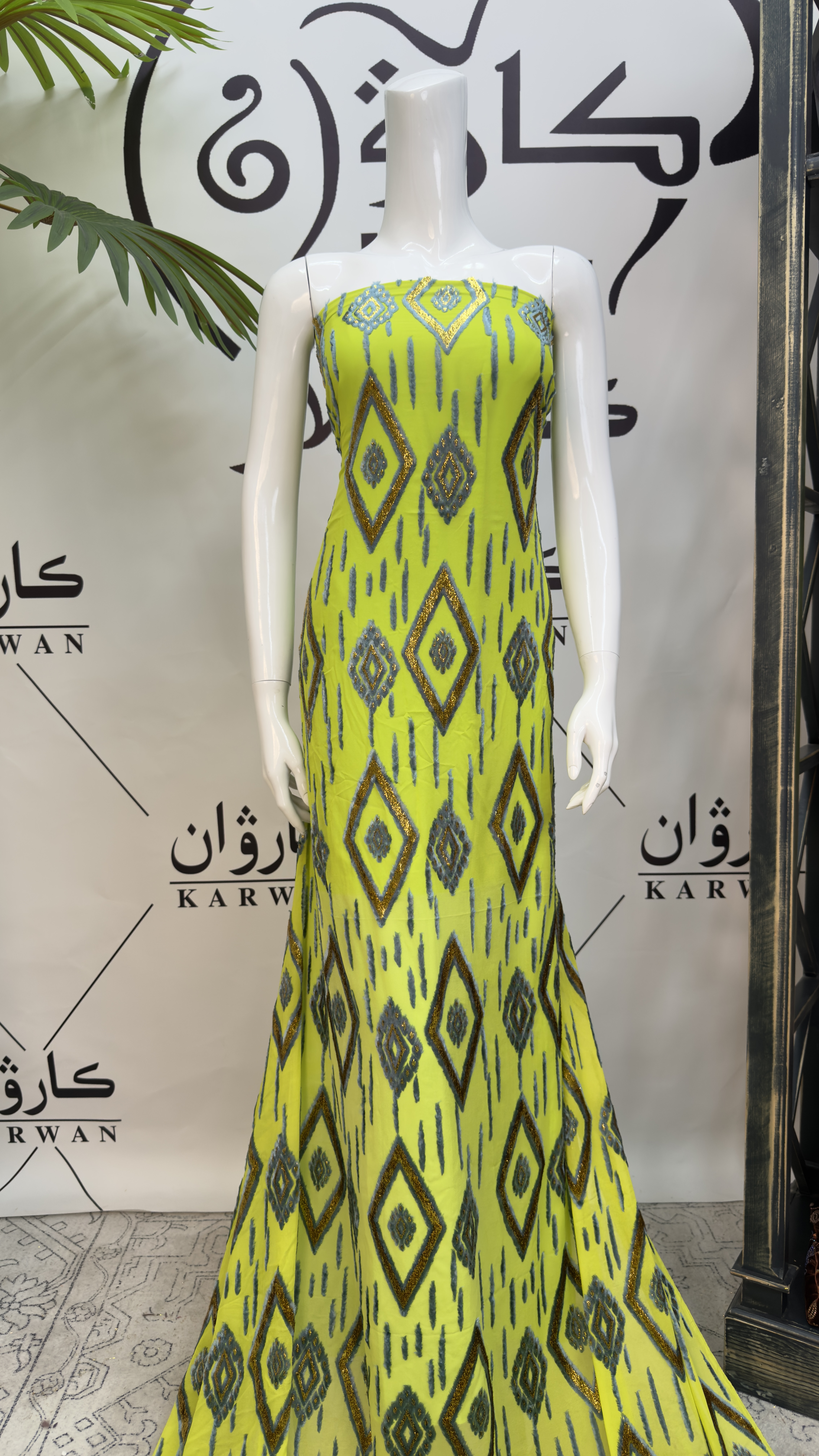 【KARWAN】غىچ گۈل  سۇ پەرى仿真丝提花绒布料(定制面料不退不换）