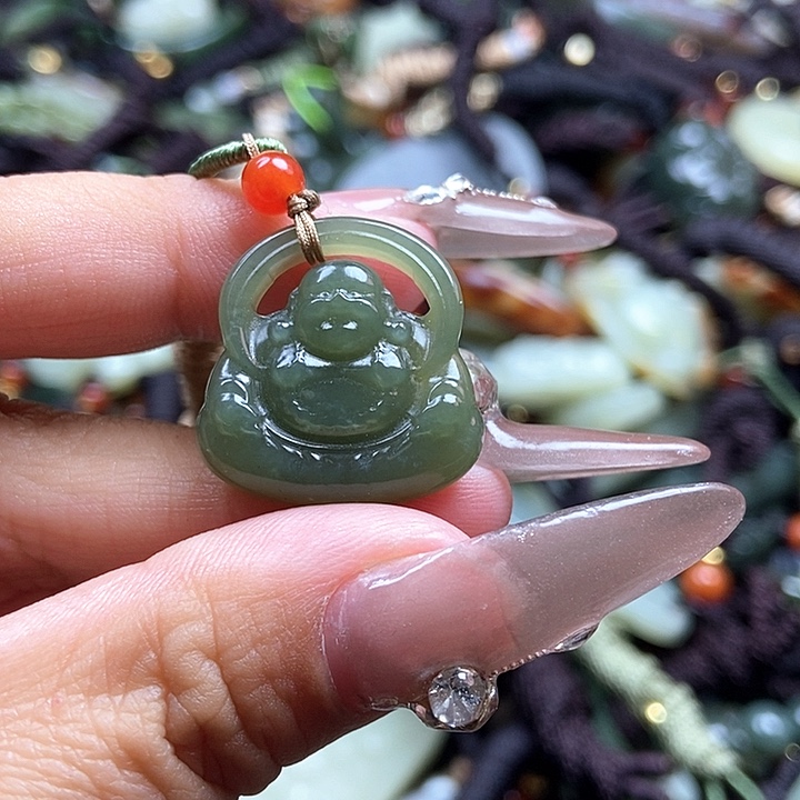 和田玉颈饰未镶嵌