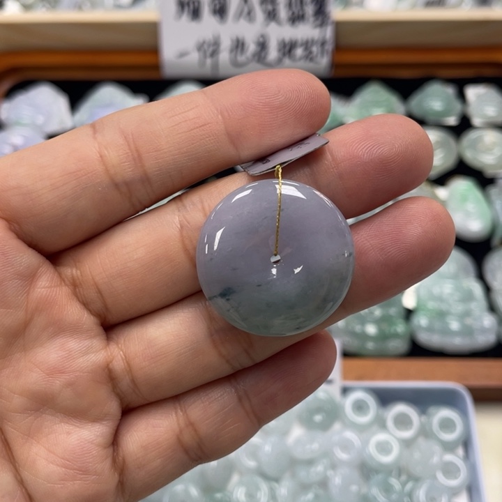 颈饰未镶嵌翡翠平安扣