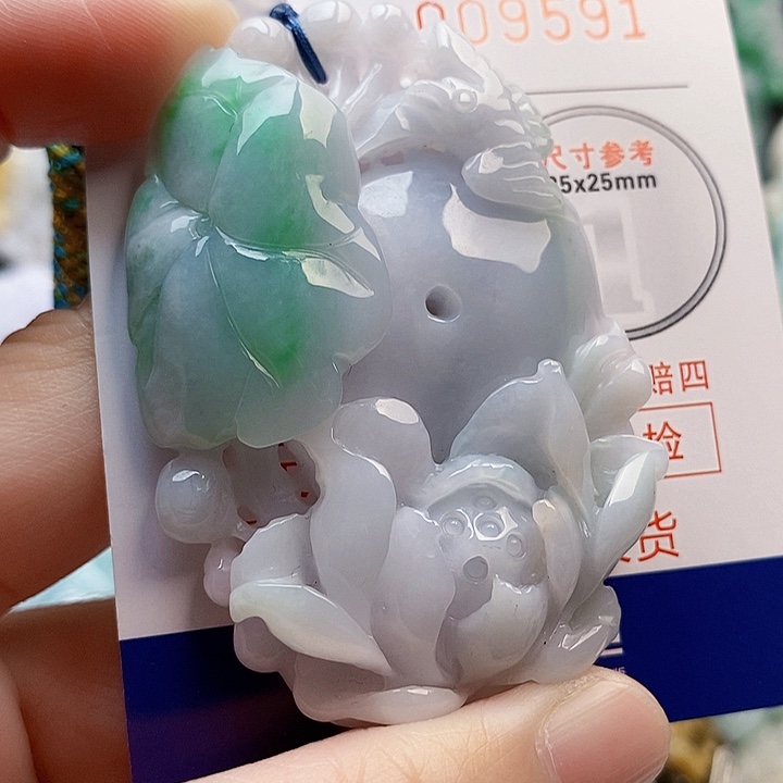 吊坠(不含链)未镶嵌翡翠