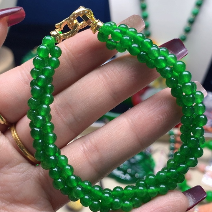 翡翠颈饰未镶嵌吊坠