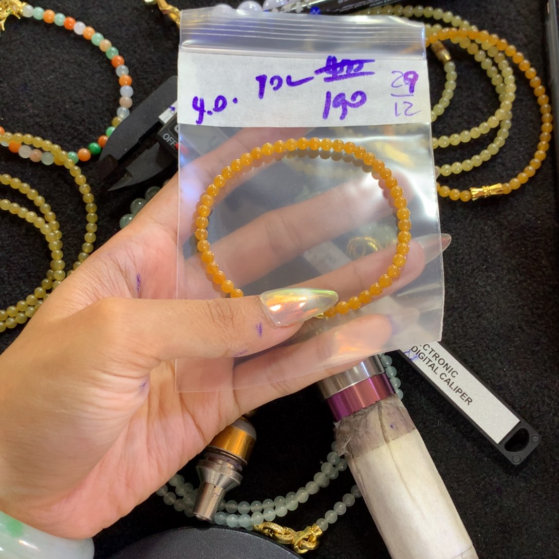 定制翡翠未镶嵌天然缅甸翡翠多样性