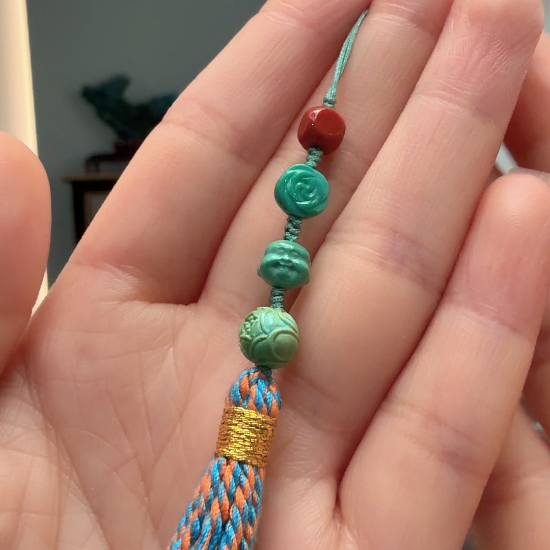 绿松石未镶嵌颈饰