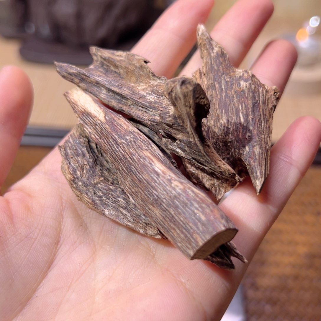 【闪购商品】香榧木海南木料万宁虫漏11克