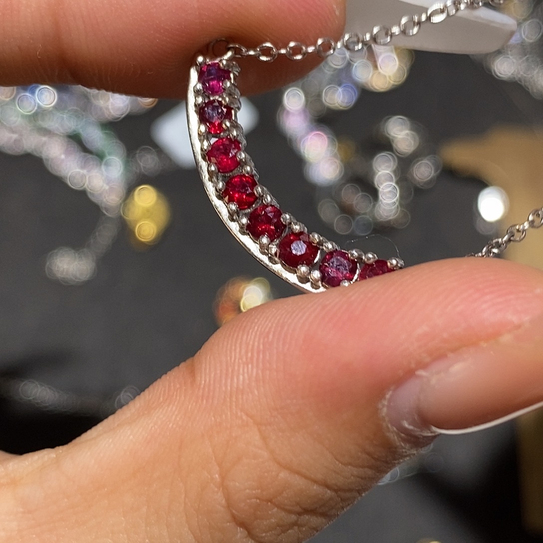 银S925镶嵌红宝石颈饰