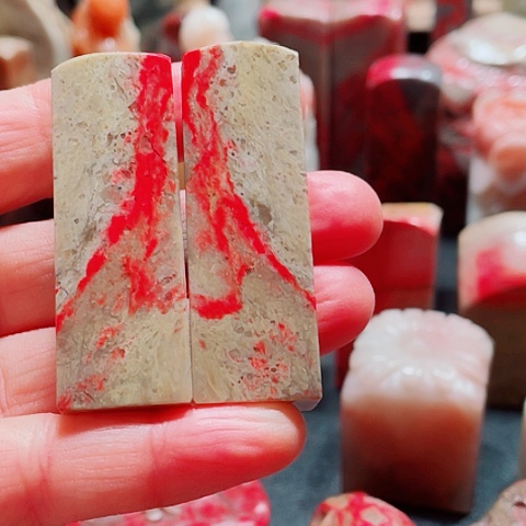 昌化石昌化精品软底鸡血石