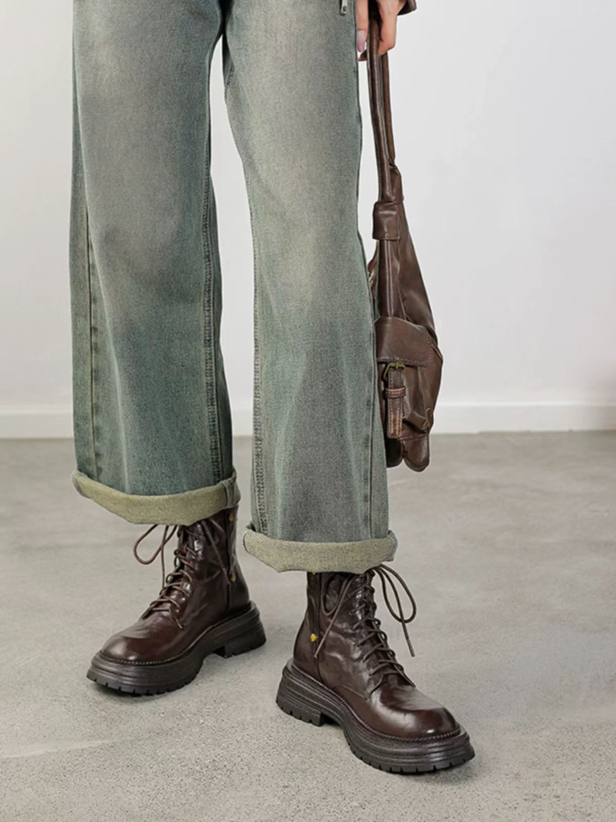 修面皮秋冬系带圆头ins潮流马丁靴复古英伦风女英伦