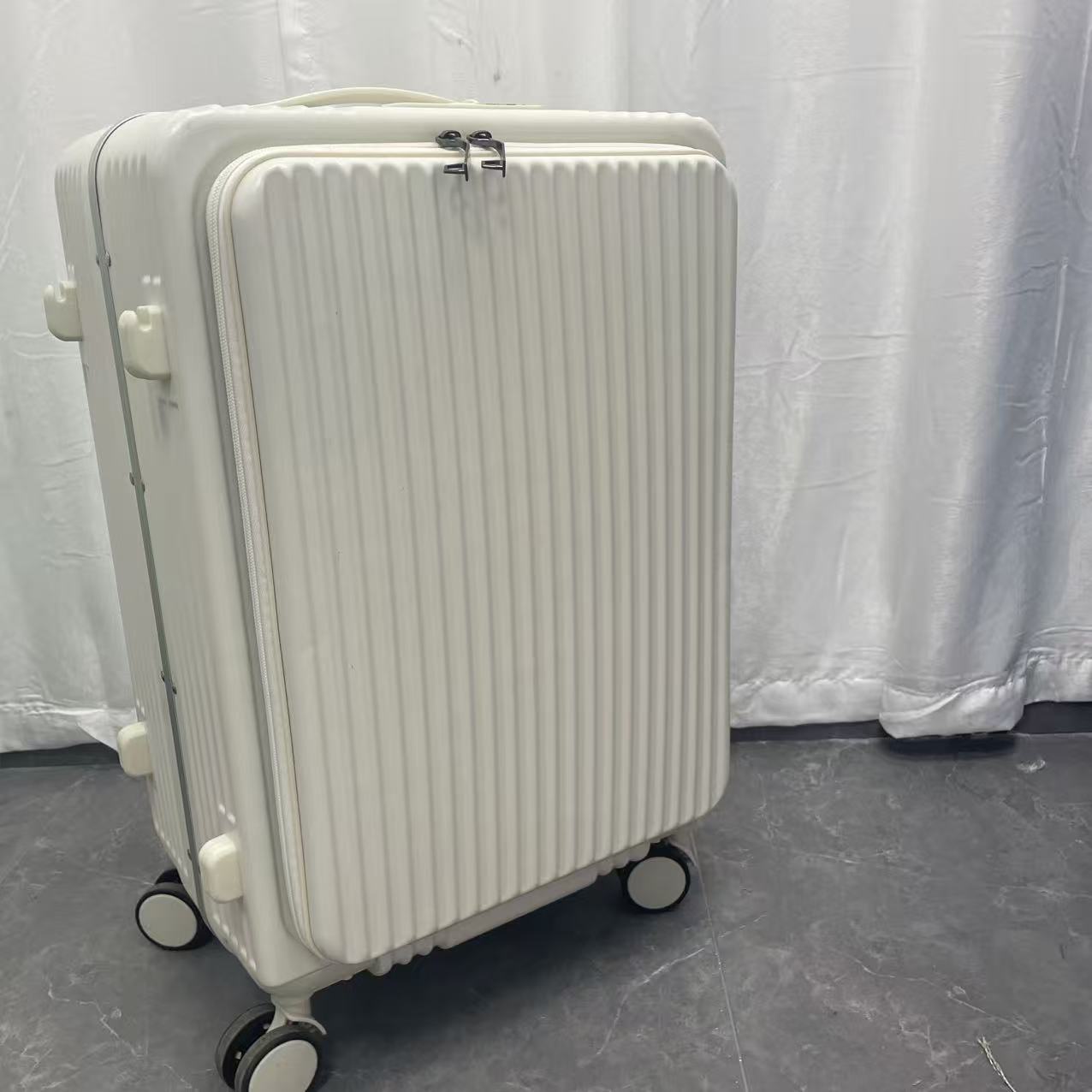 杯架/充电口时尚拉杆箱通用行李箱箱登机箱