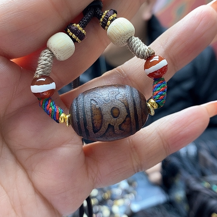 玛瑙/玉髓颈饰合金