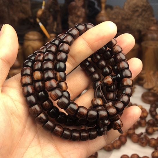 9***5海南黄花梨7×9一个