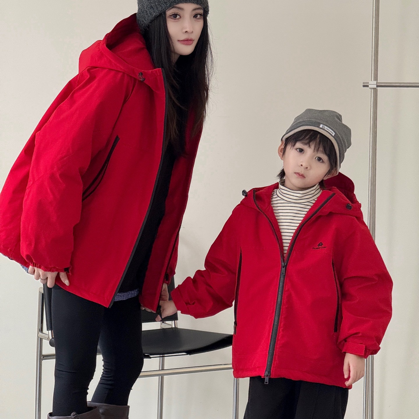 2025《韩系潮流》6008中大男女童亲子装连帽冲锋棉衣