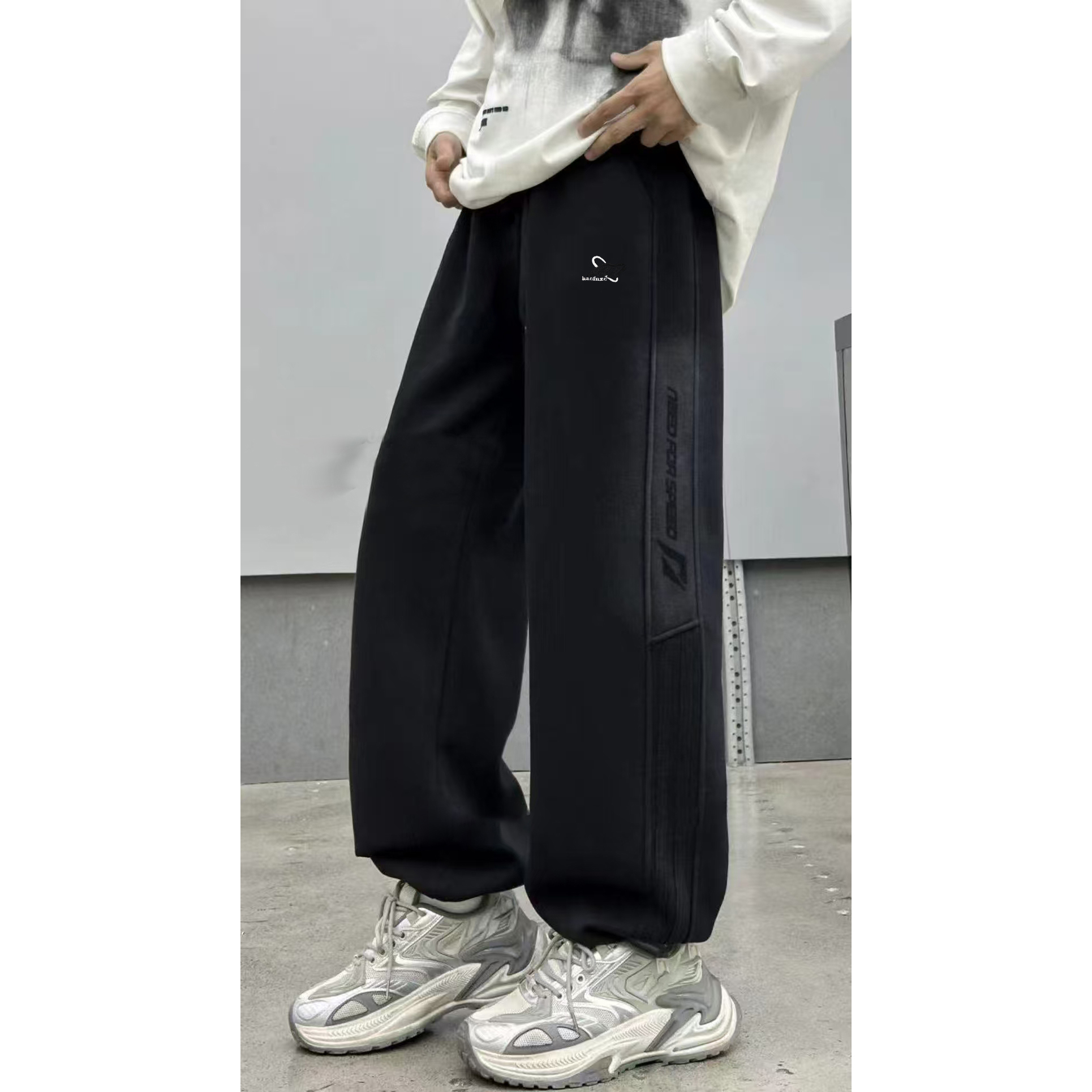 儿童装2025秋季新款中大童男孩休闲宽松运动裤卫裤