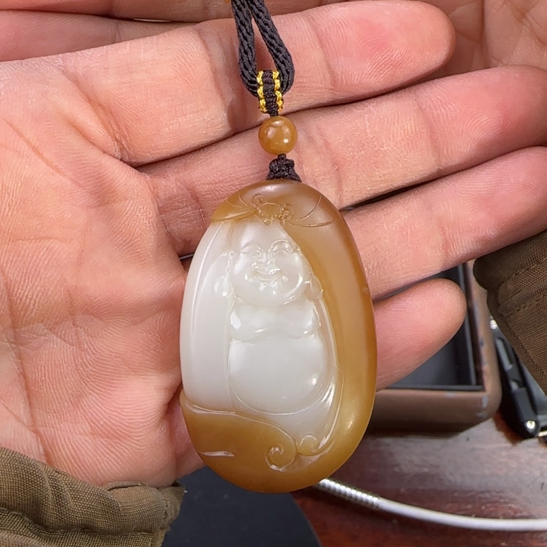 和田玉（糖玉）未镶嵌颈饰